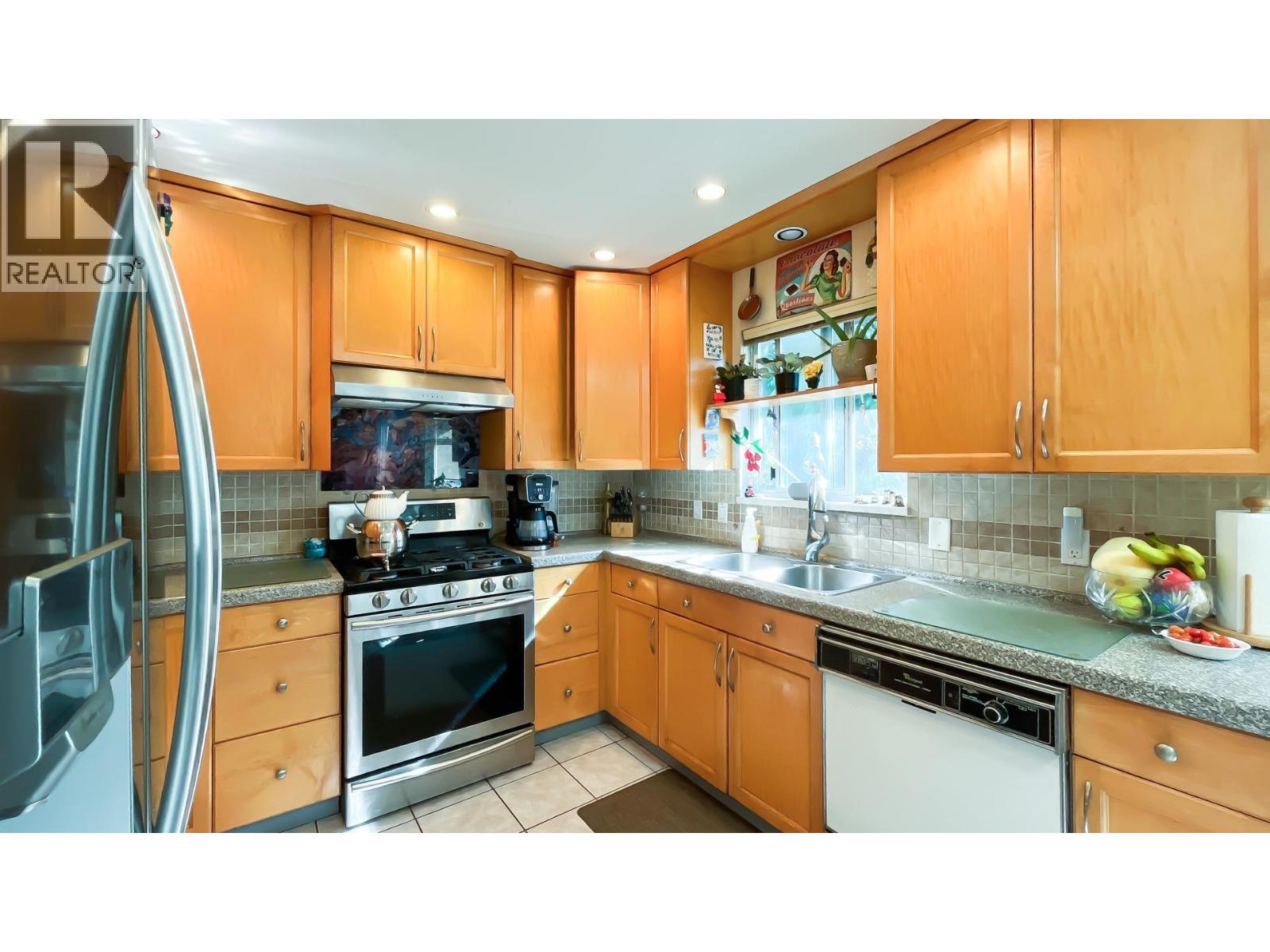 3651 Garibaldi Drive, North Vancouver, British Columbia  V7H 2W2 - Photo 8 - R3051411