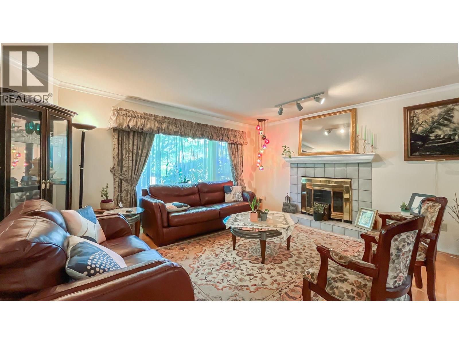 3651 Garibaldi Drive, North Vancouver, British Columbia  V7H 2W2 - Photo 3 - R3051411