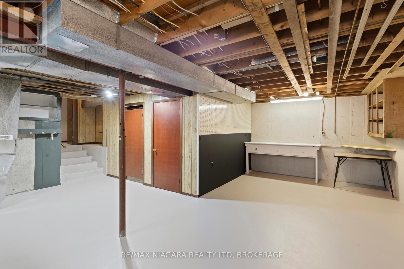 96 Watt Avenue, Welland, Ontario  L3B 1J4 - Photo 38 - X12535060