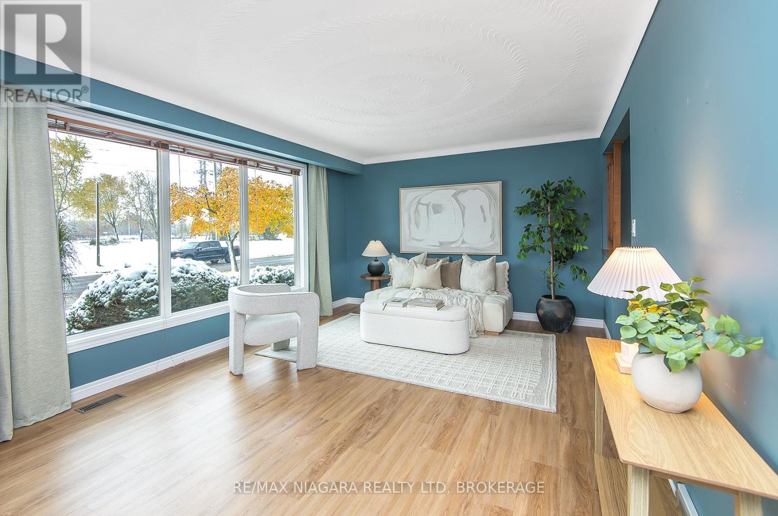 96 Watt Avenue, Welland, Ontario  L3B 1J4 - Photo 8 - X12535060