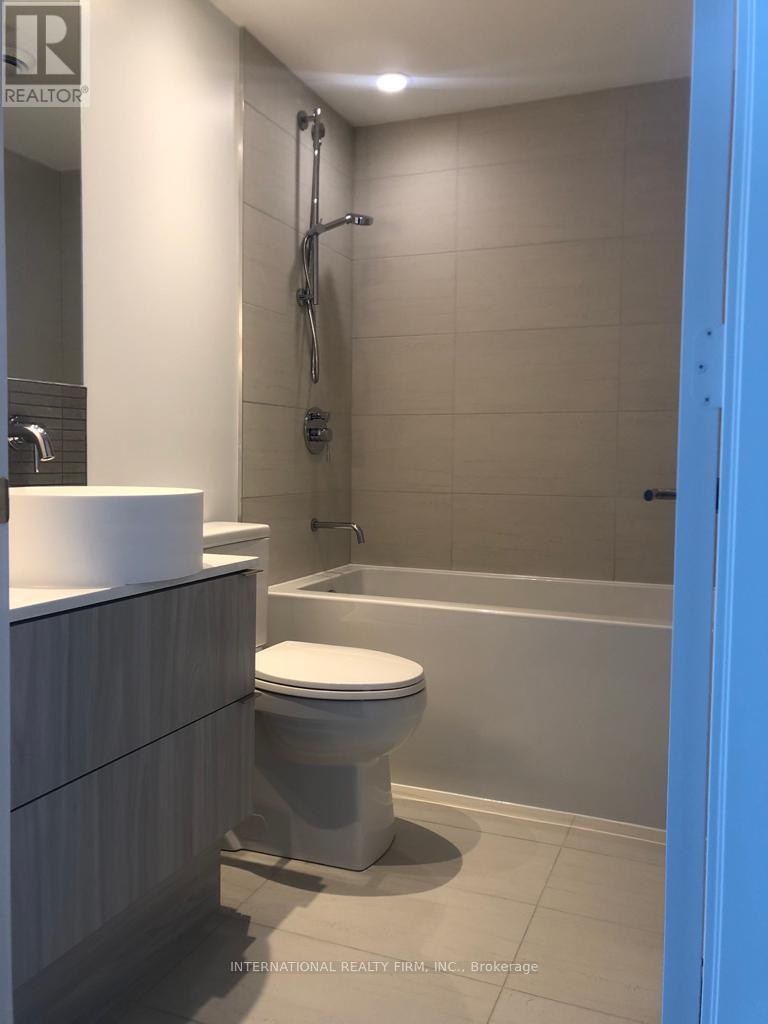 1504 - 161 Roehampton Avenue, Toronto, Ontario  M4P 1P9 - Photo 16 - C12535042