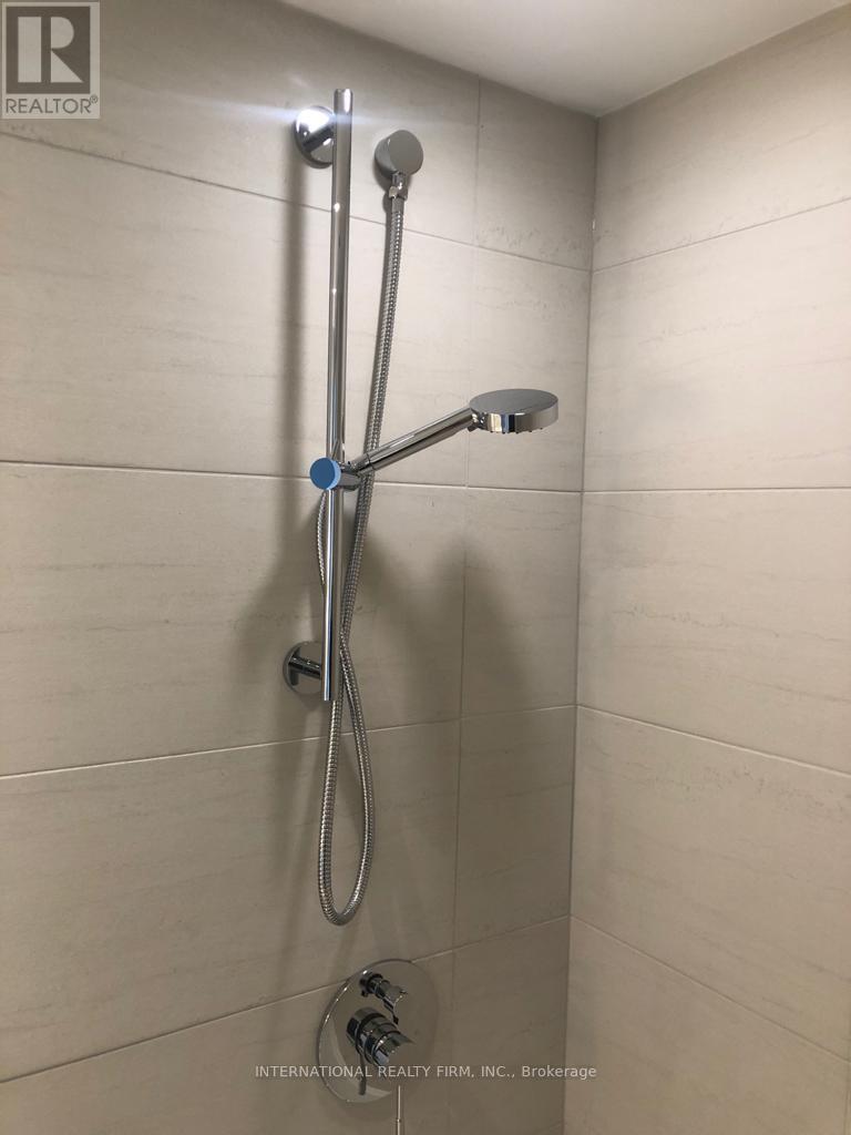 1504 - 161 Roehampton Avenue, Toronto, Ontario  M4P 1P9 - Photo 17 - C12535042