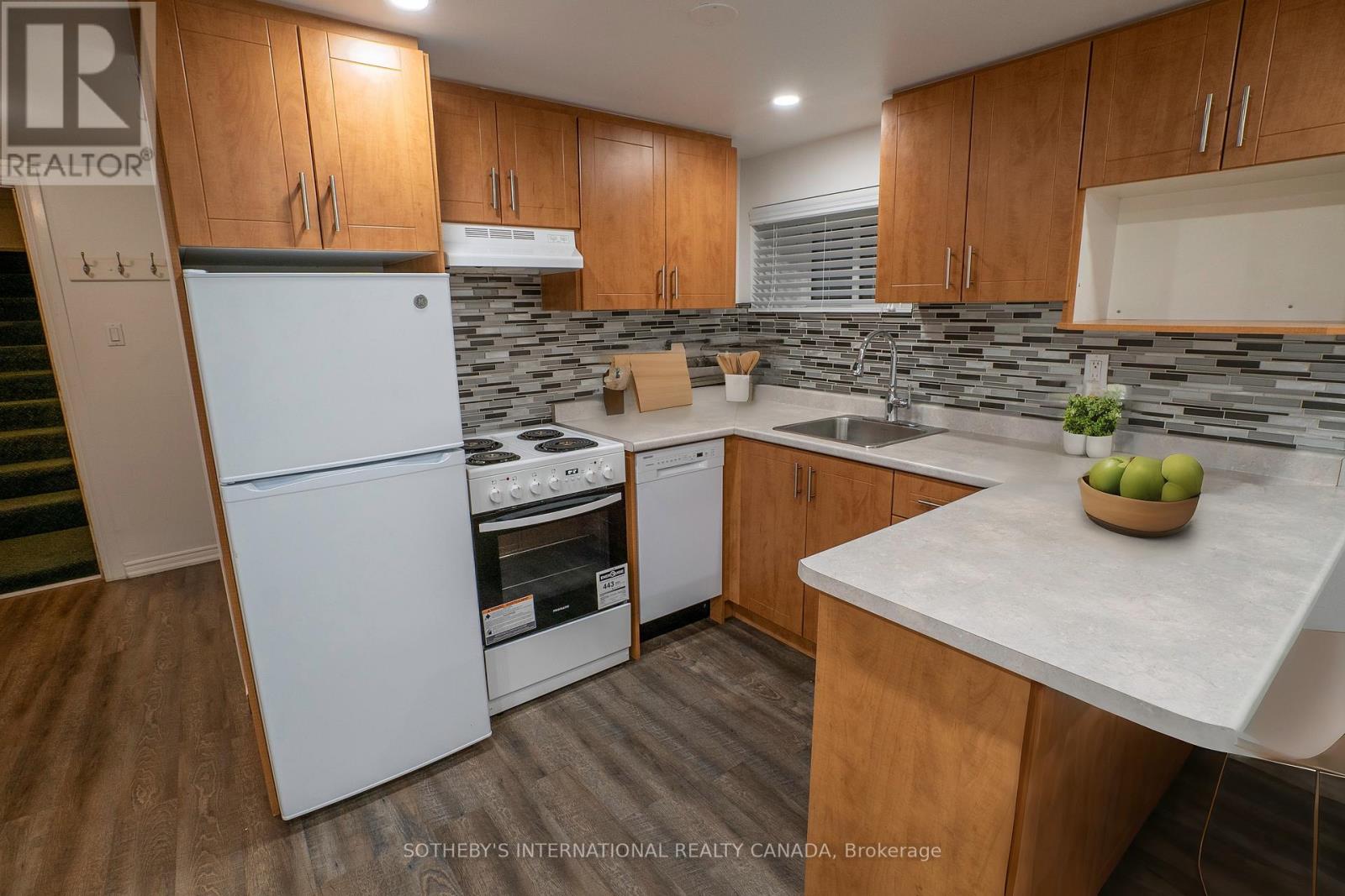 0 - 227 Beverley Street, Toronto, Ontario  M5T 1Z4 - Photo 6 - C12535046