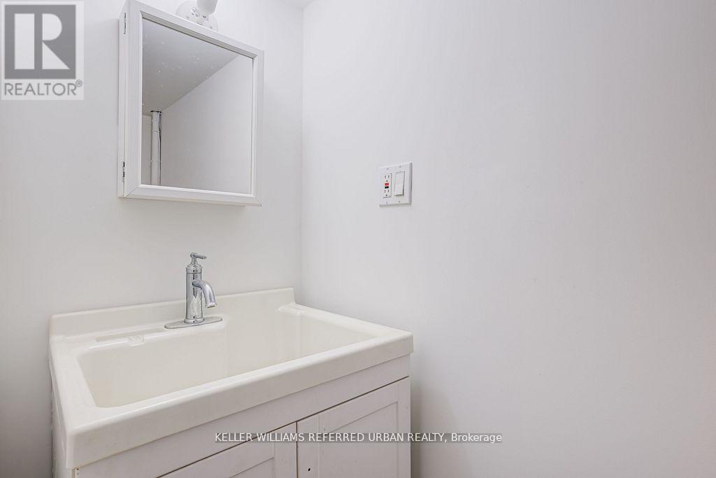 499 Danforth Avenue, Toronto, Ontario  M4K 1P5 - Photo 11 - E12535028