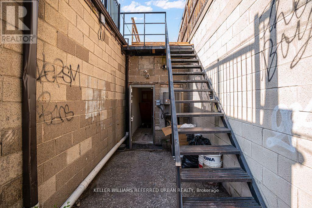 499 Danforth Avenue, Toronto, Ontario  M4K 1P5 - Photo 14 - E12535028