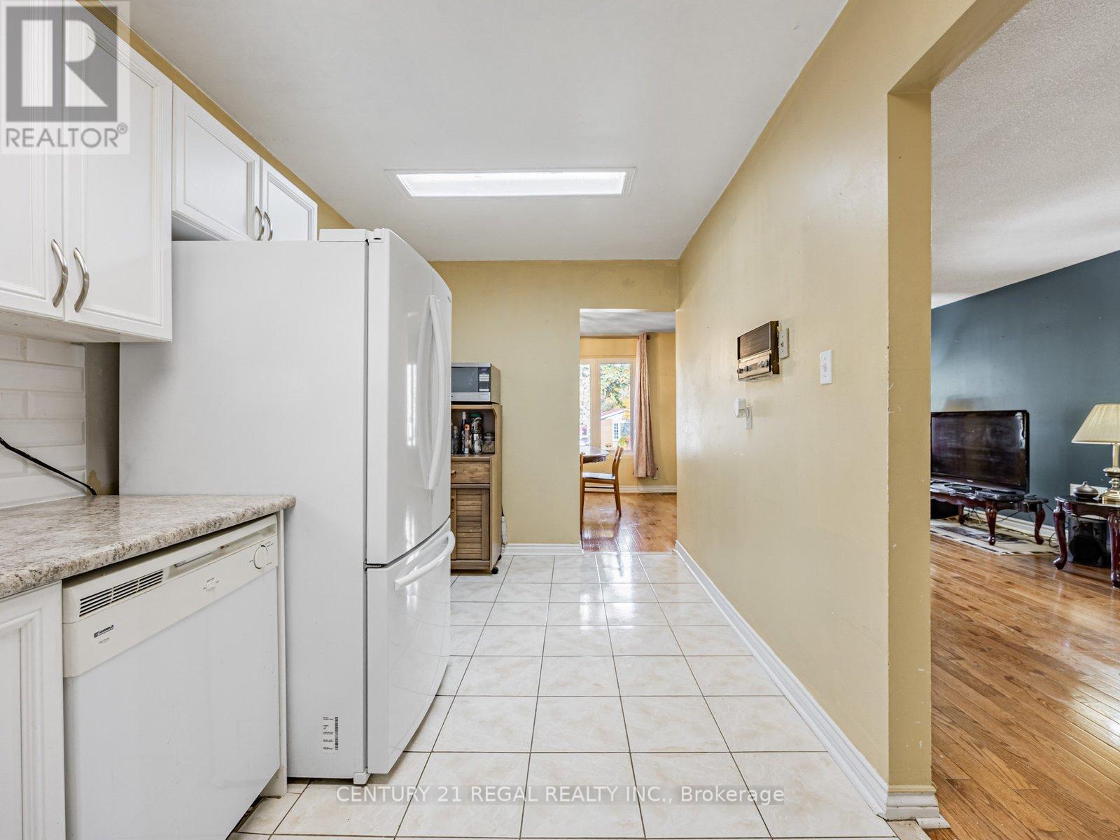 335 Burrows Hall Boulevard, Toronto, Ontario  M1B 1H6 - Photo 14 - E12535048