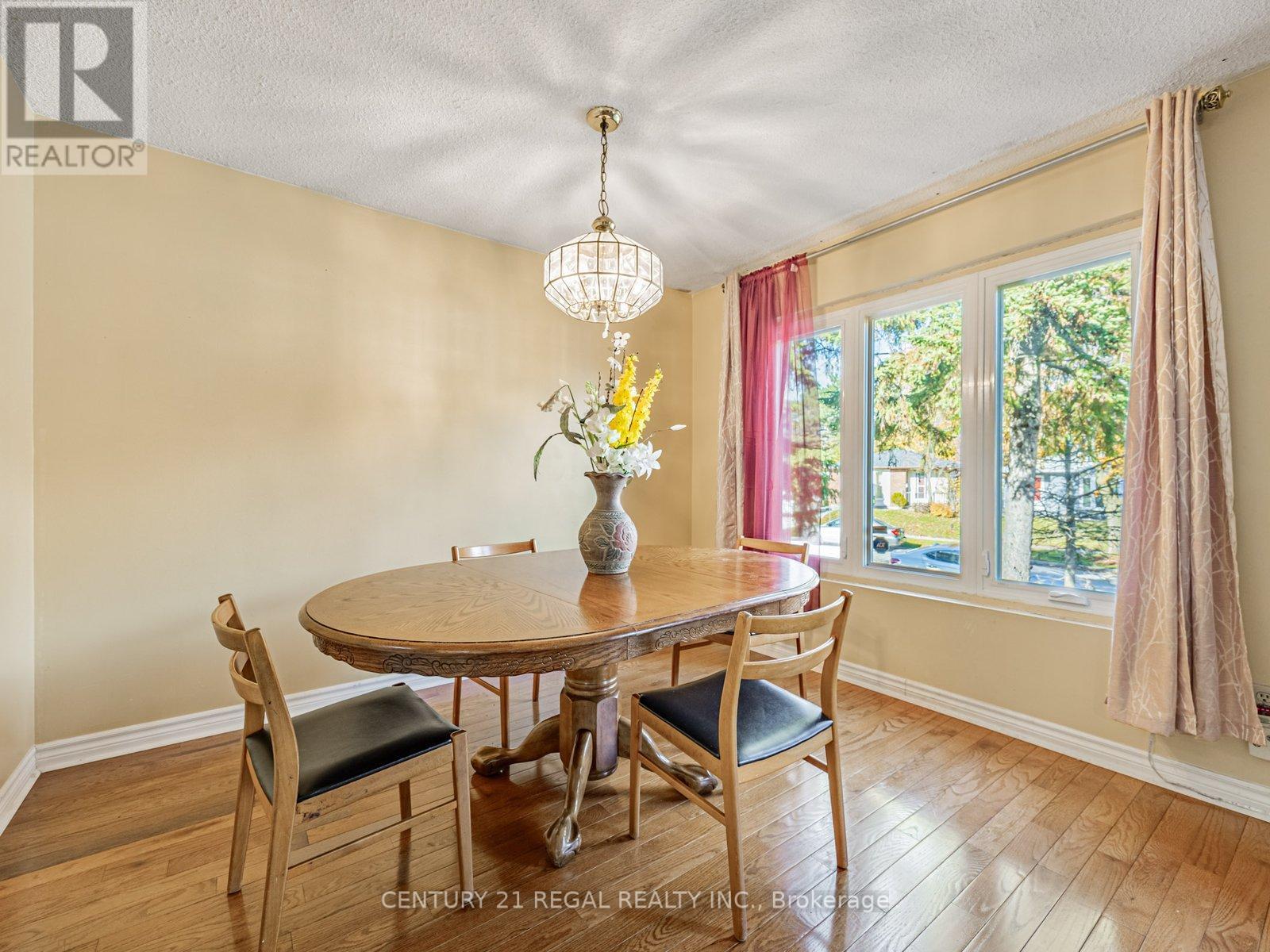 335 Burrows Hall Boulevard, Toronto, Ontario  M1B 1H6 - Photo 9 - E12535048