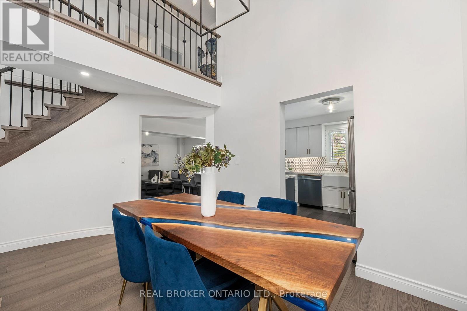 170 St Joan Of Arc Avenue, Vaughan, Ontario  L6A 3B8 - Photo 12 - N12535008