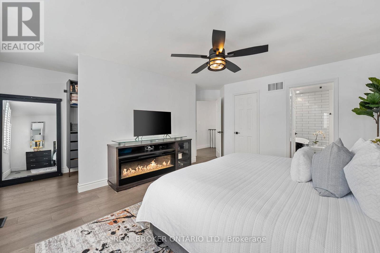 170 St Joan Of Arc Avenue, Vaughan, Ontario  L6A 3B8 - Photo 20 - N12535008