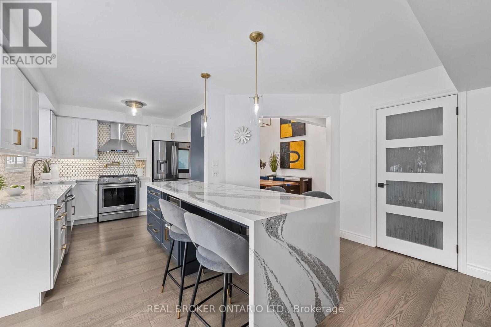 170 St Joan Of Arc Avenue, Vaughan, Ontario  L6A 3B8 - Photo 4 - N12535008