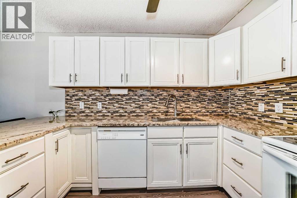 122, 3015 51 Street SW, Calgary, Alberta