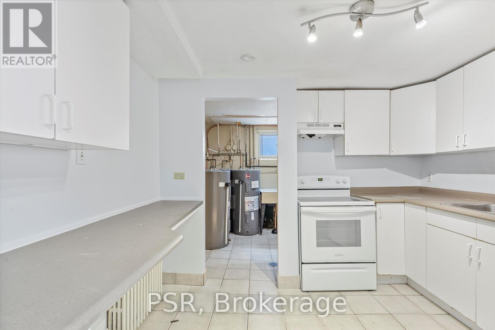 Lower - 35 Twenty Fourth Street, Toronto, Ontario  M8V 3N3 - Photo 9 - W12535006