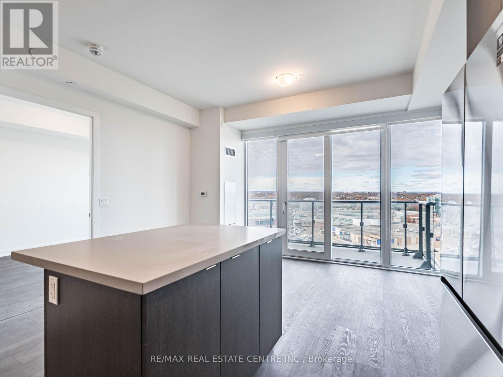 1508 - 4675 Metcalfe Avenue, Mississauga, Ontario  L5M 0Z8 - Photo 12 - W12535014