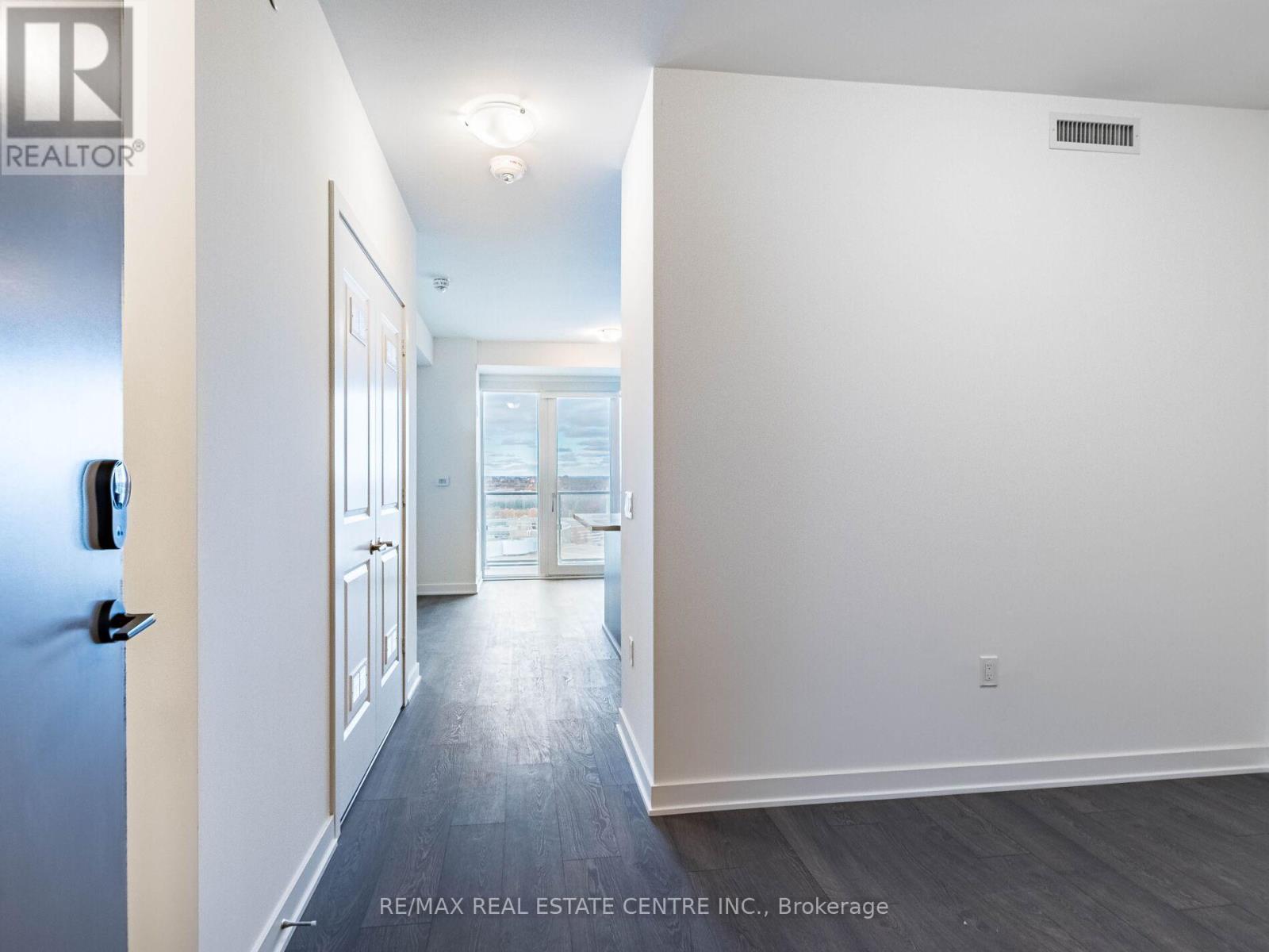 1508 - 4675 Metcalfe Avenue, Mississauga, Ontario  L5M 0Z8 - Photo 6 - W12535014