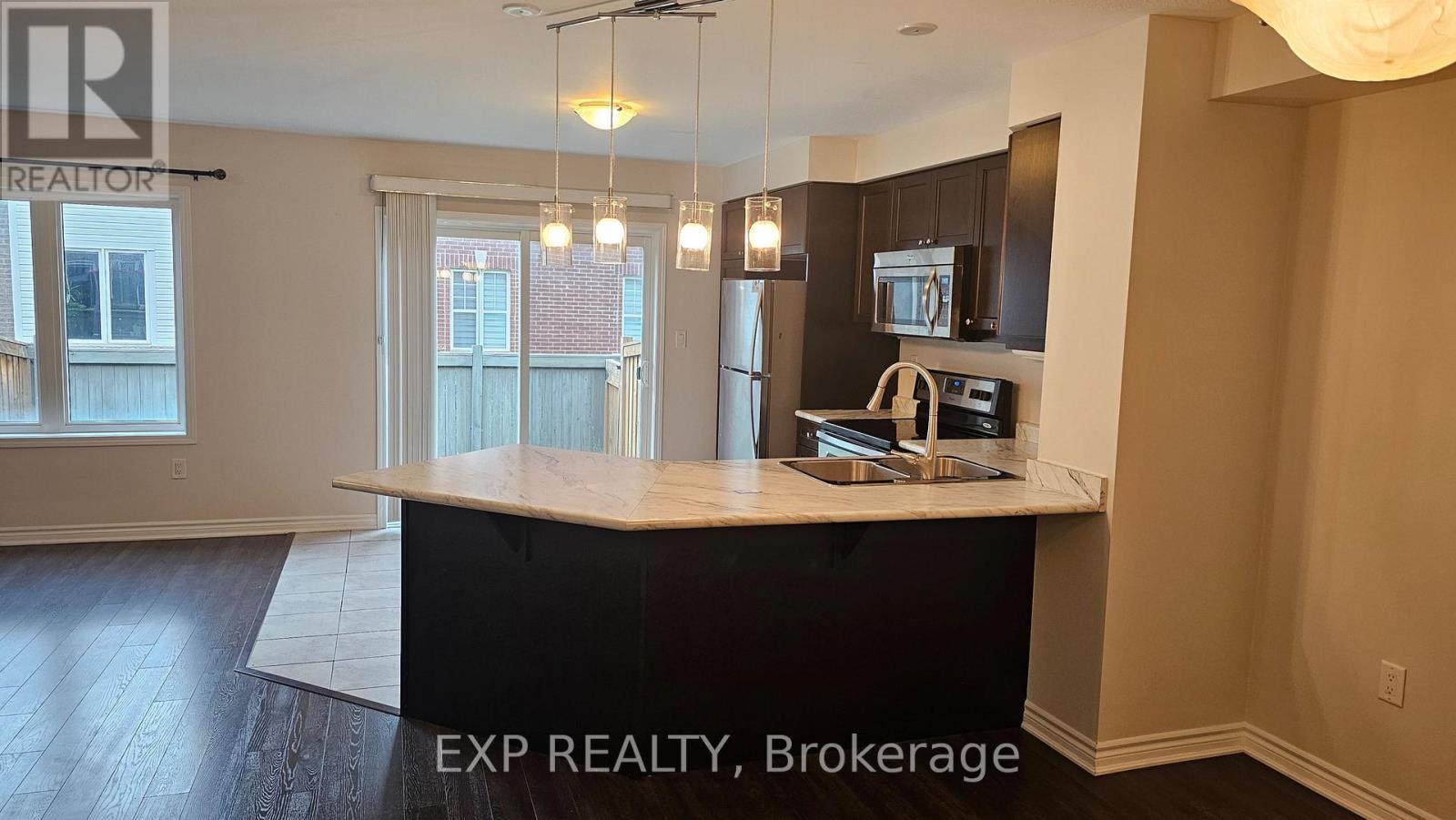 345 Gooding Crescent N, Milton, Ontario  L9E 0A4 - Photo 2 - W12535034