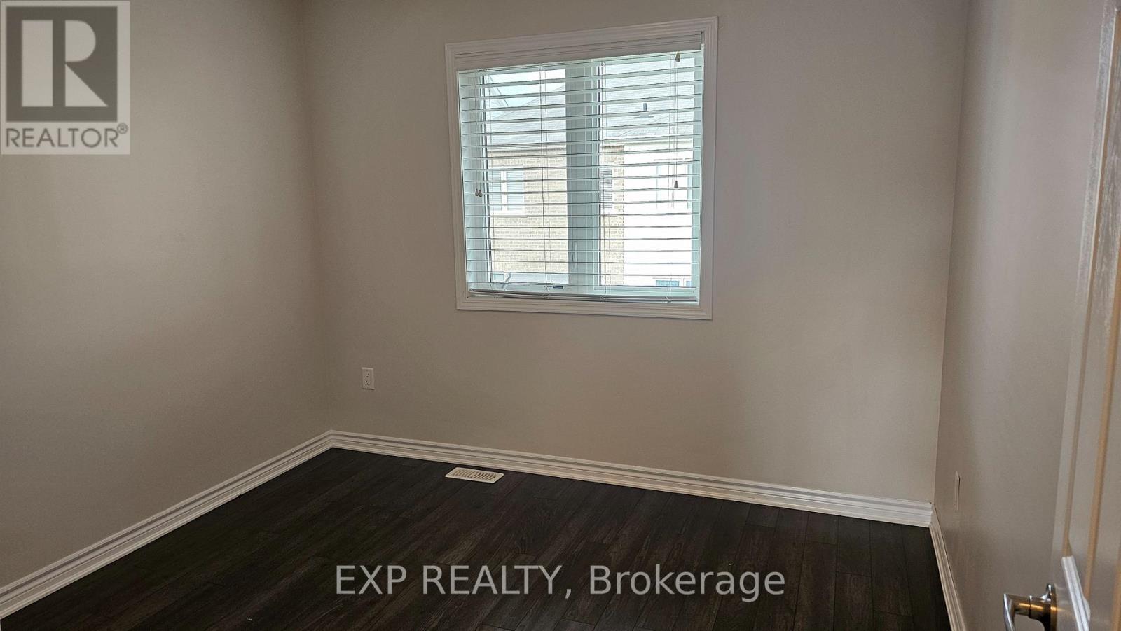 345 Gooding Crescent N, Milton, Ontario  L9E 0A4 - Photo 7 - W12535034