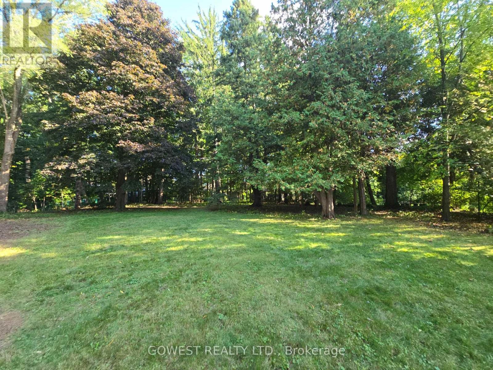 62 Pinewood Trail, Mississauga, Ontario  L5G 2L1 - Photo 6 - W12535064