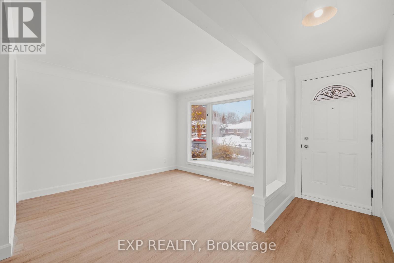 21 Culham Drive, Cambridge, Ontario  N1S 2G7 - Photo 3 - X12535040