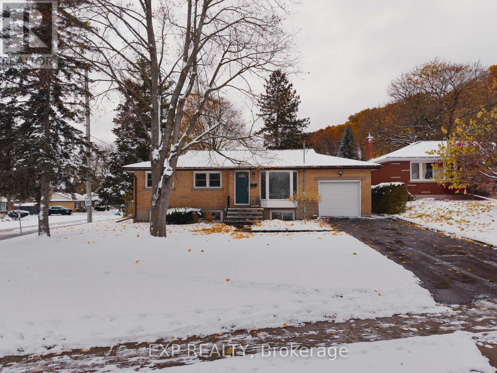 21 Culham Drive, Cambridge, Ontario  N1S 2G7 - Photo 43 - X12535040