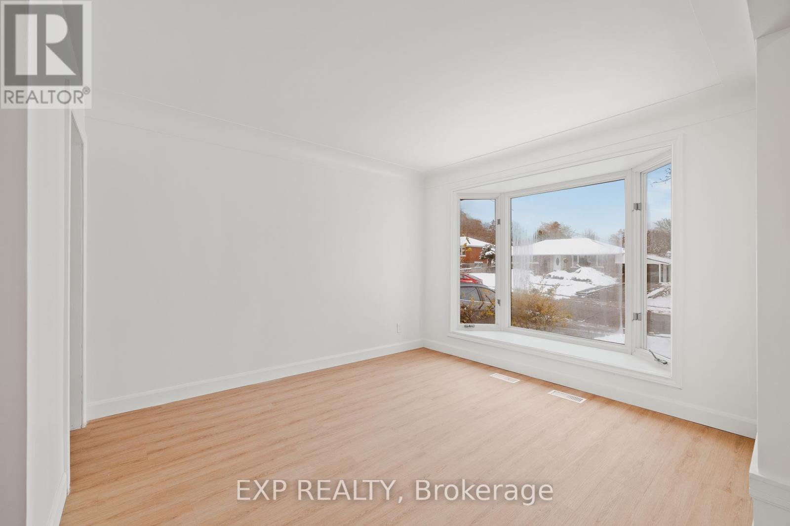 21 Culham Drive, Cambridge, Ontario  N1S 2G7 - Photo 7 - X12535040