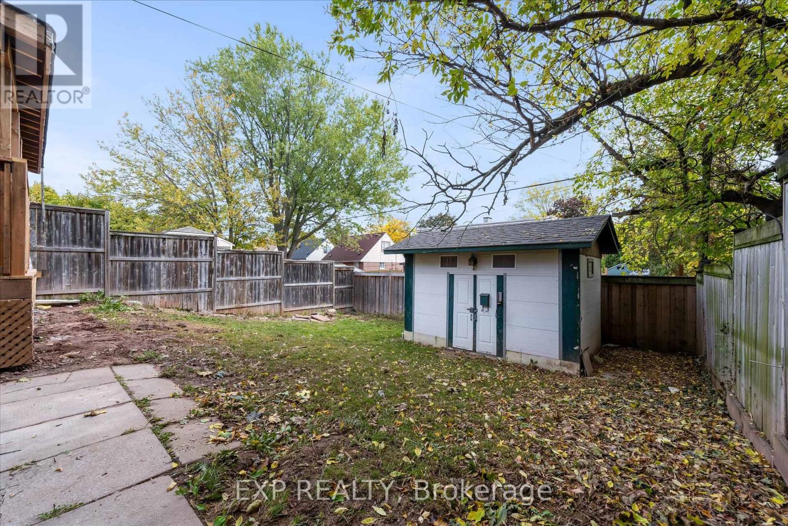 24 Eaton Place, Hamilton, Ontario  L8H 1N7 - Photo 30 - X12535052