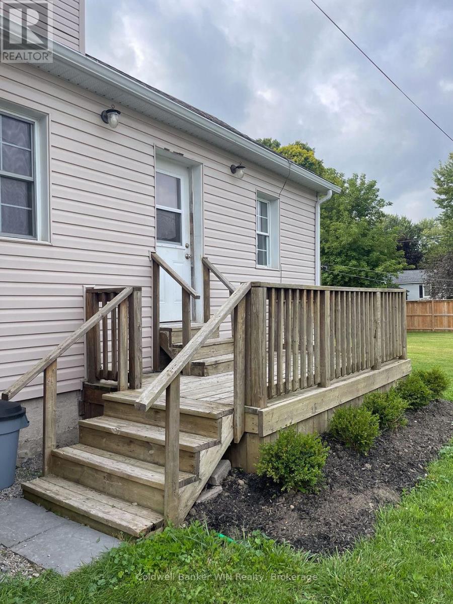 2 - 16 QUEEN STREET N, Minto, Ontario