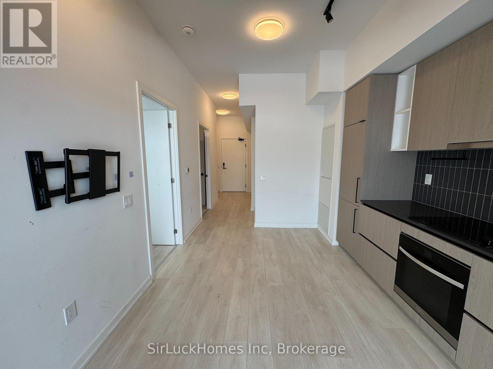 805 - 1285 Dupont Street, Toronto, Ontario  M6H 0E3 - Photo 4 - W12526604