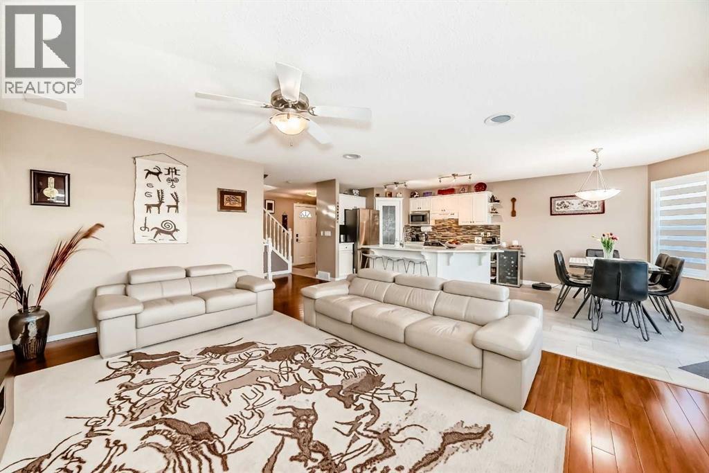 54 New Brighton Manor Se, Calgary, Alberta  T2Z 4J3 - Photo 4 - A2268108