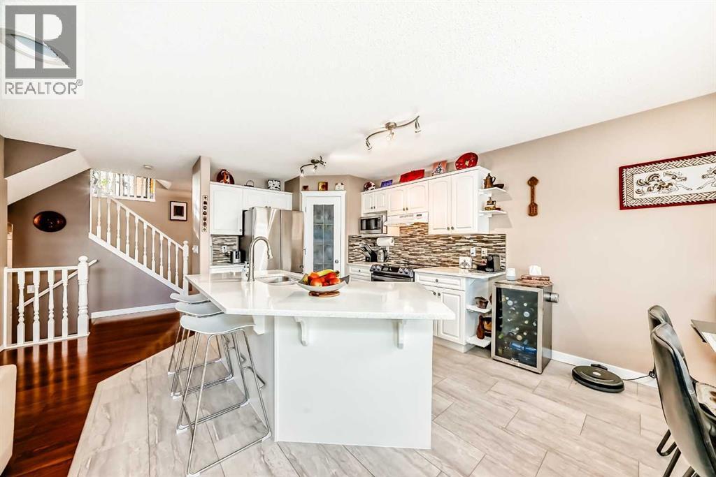 54 New Brighton Manor Se, Calgary, Alberta  T2Z 4J3 - Photo 5 - A2268108