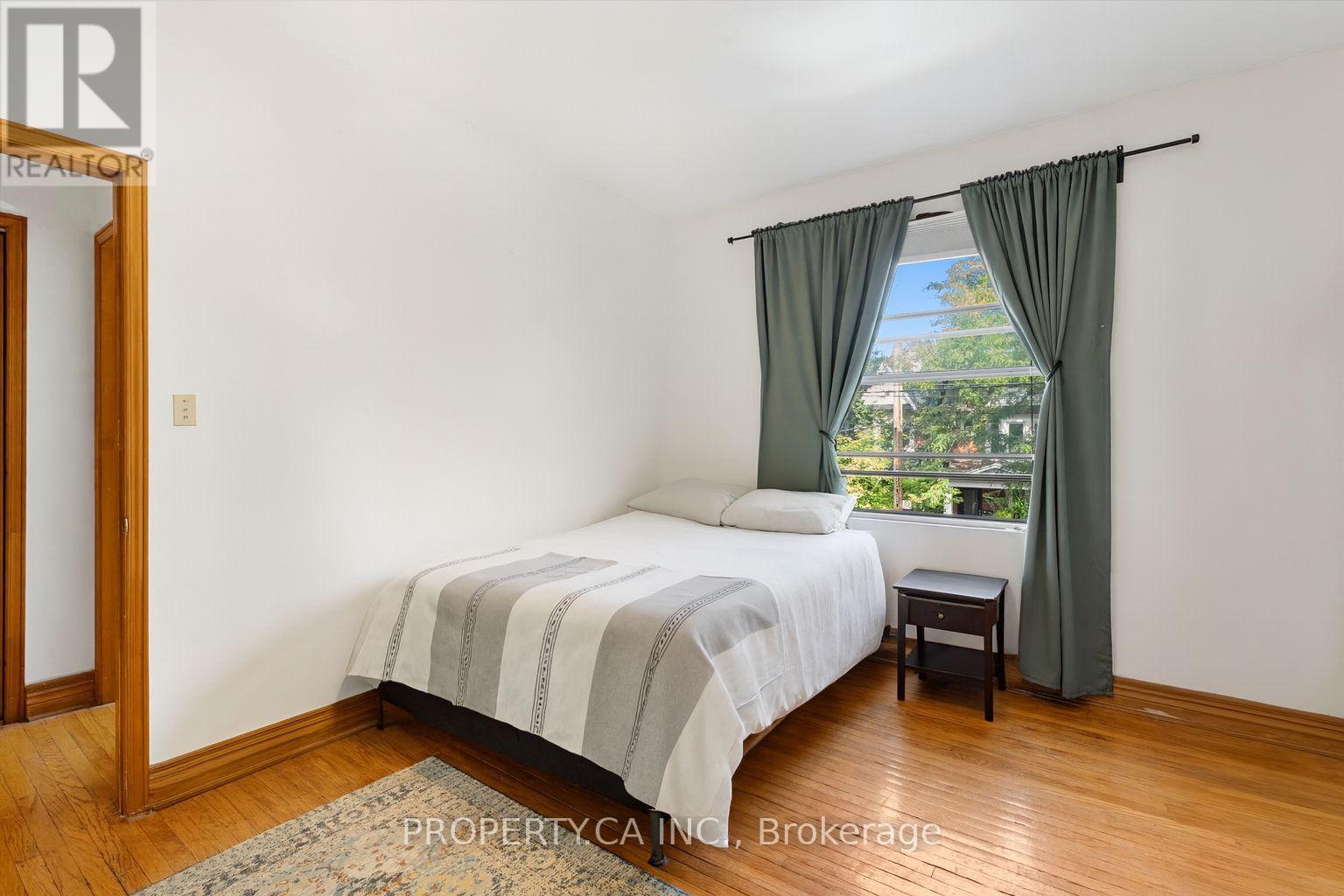 790 Manning Avenue, Toronto, Ontario  M6G 2W6 - Photo 24 - C12535086