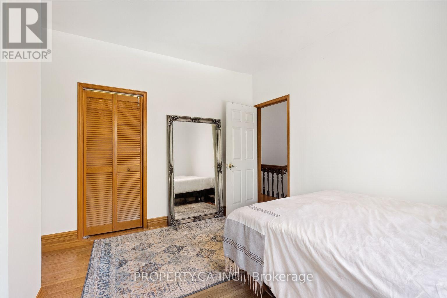 790 Manning Avenue, Toronto, Ontario  M6G 2W6 - Photo 25 - C12535086