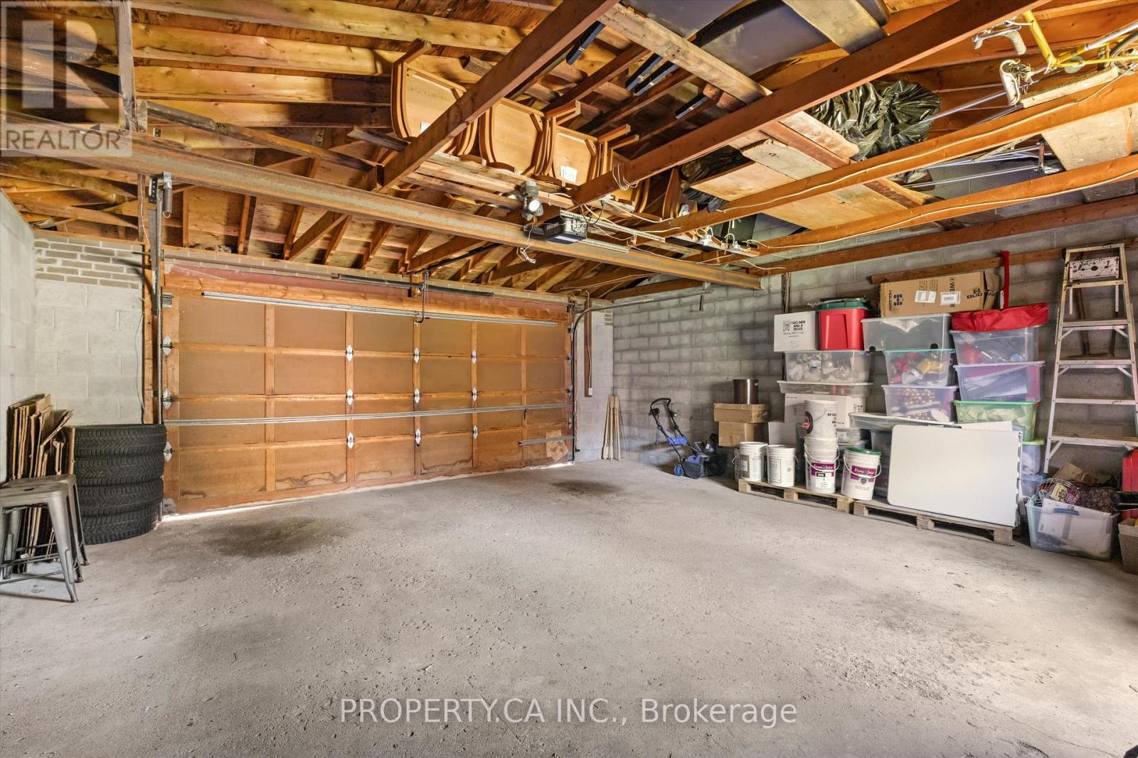 790 Manning Avenue, Toronto, Ontario  M6G 2W6 - Photo 38 - C12535086