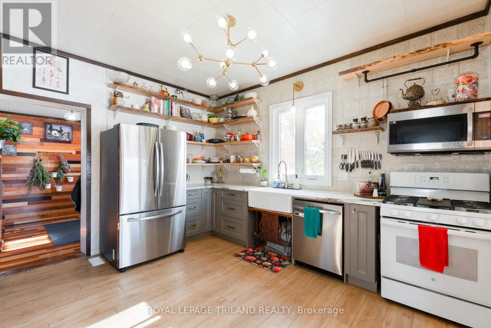 9664 Belmont Road, Central Elgin, Ontario  N5P 3S7 - Photo 4 - X12533188