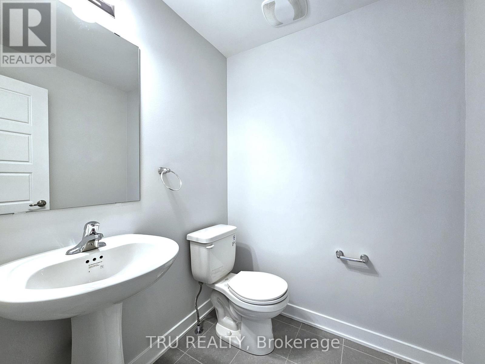 630 Mishi Private, Ottawa, Ontario  K1K 5C5 - Photo 10 - X12535146