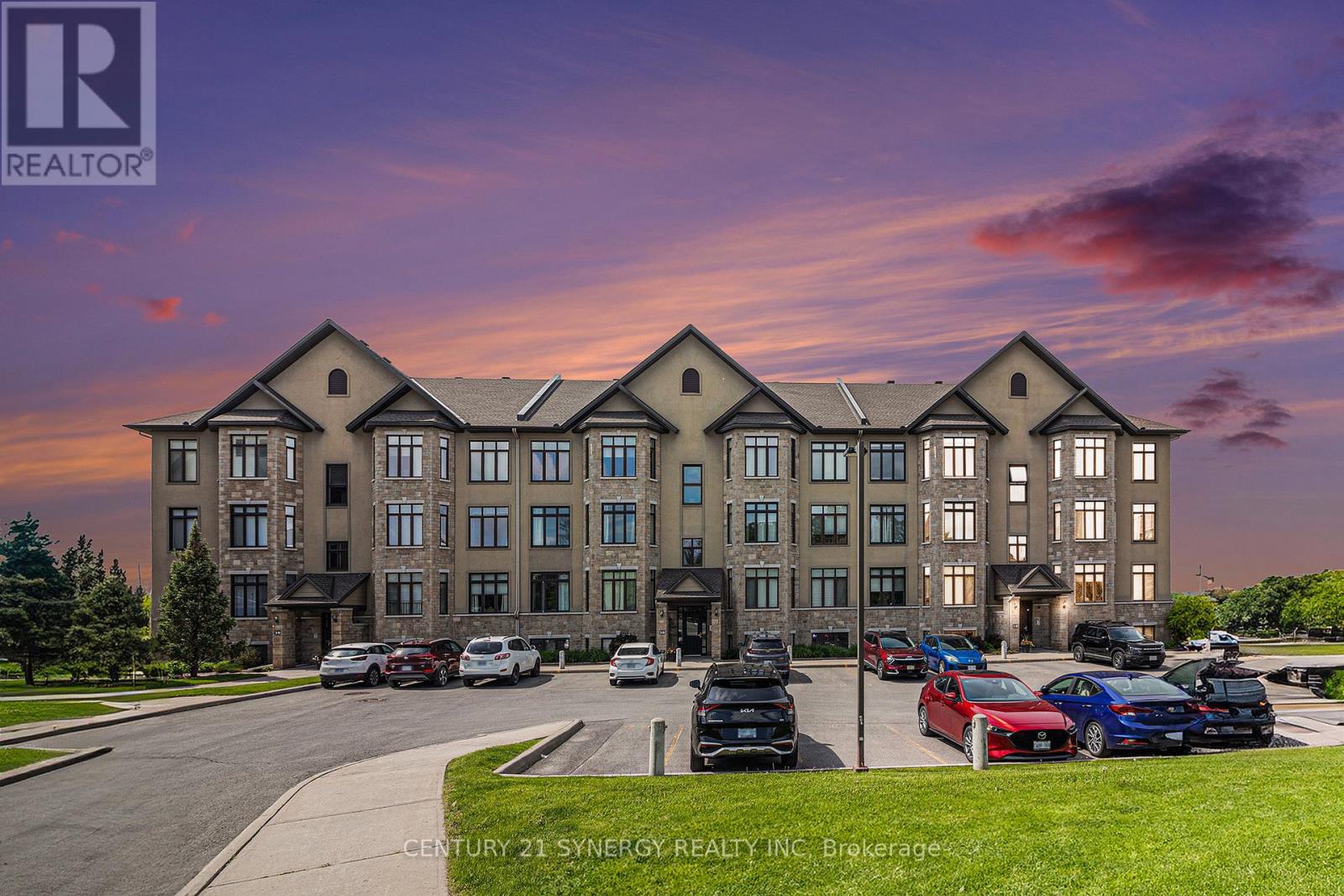 7 - 10 PRESTIGE CIRCLE, Ottawa, Ontario