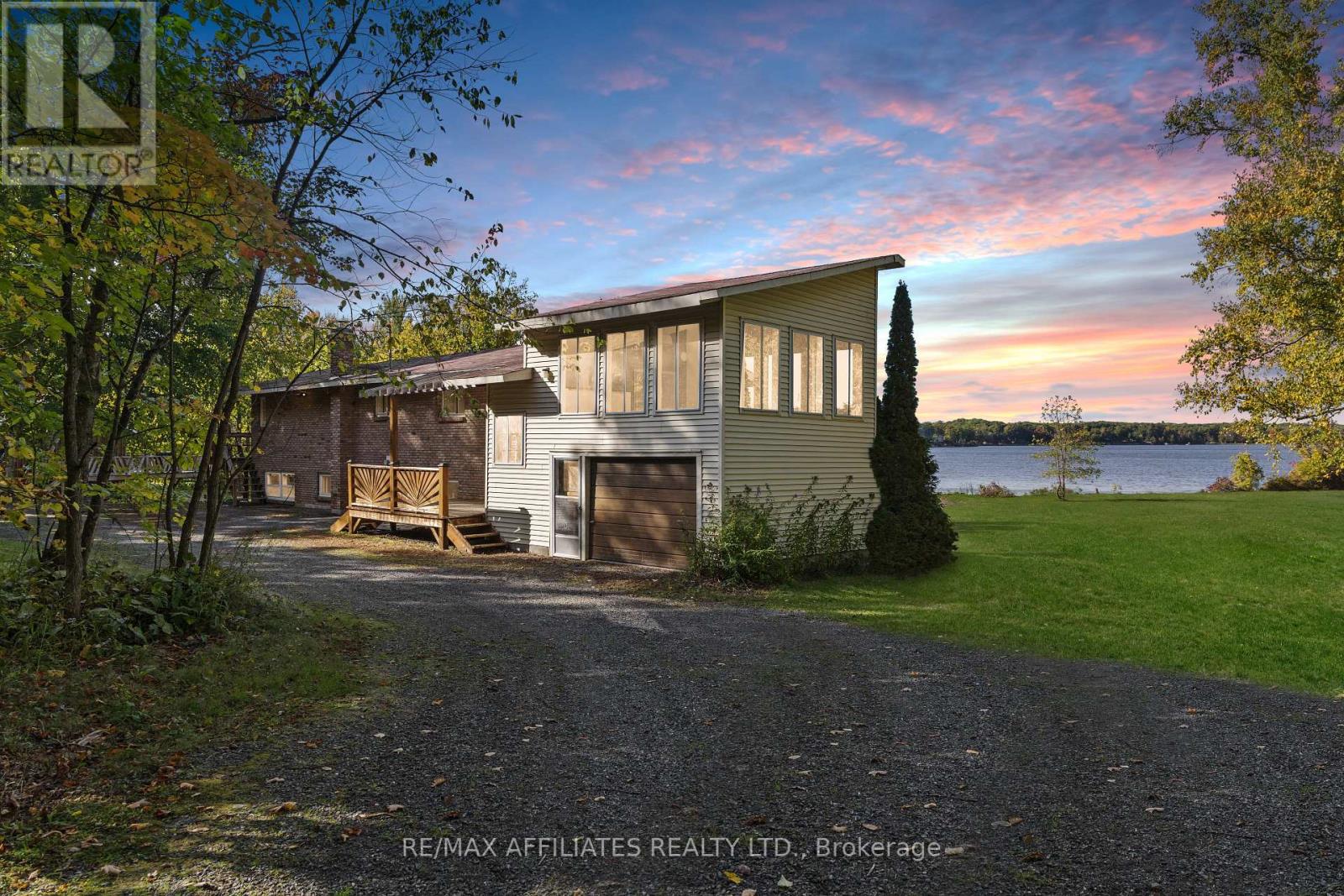 326 Black Bass Bay Road, Drummond/north Elmsley, Ontario  K7C 3C8 - Photo 2 - X12535176