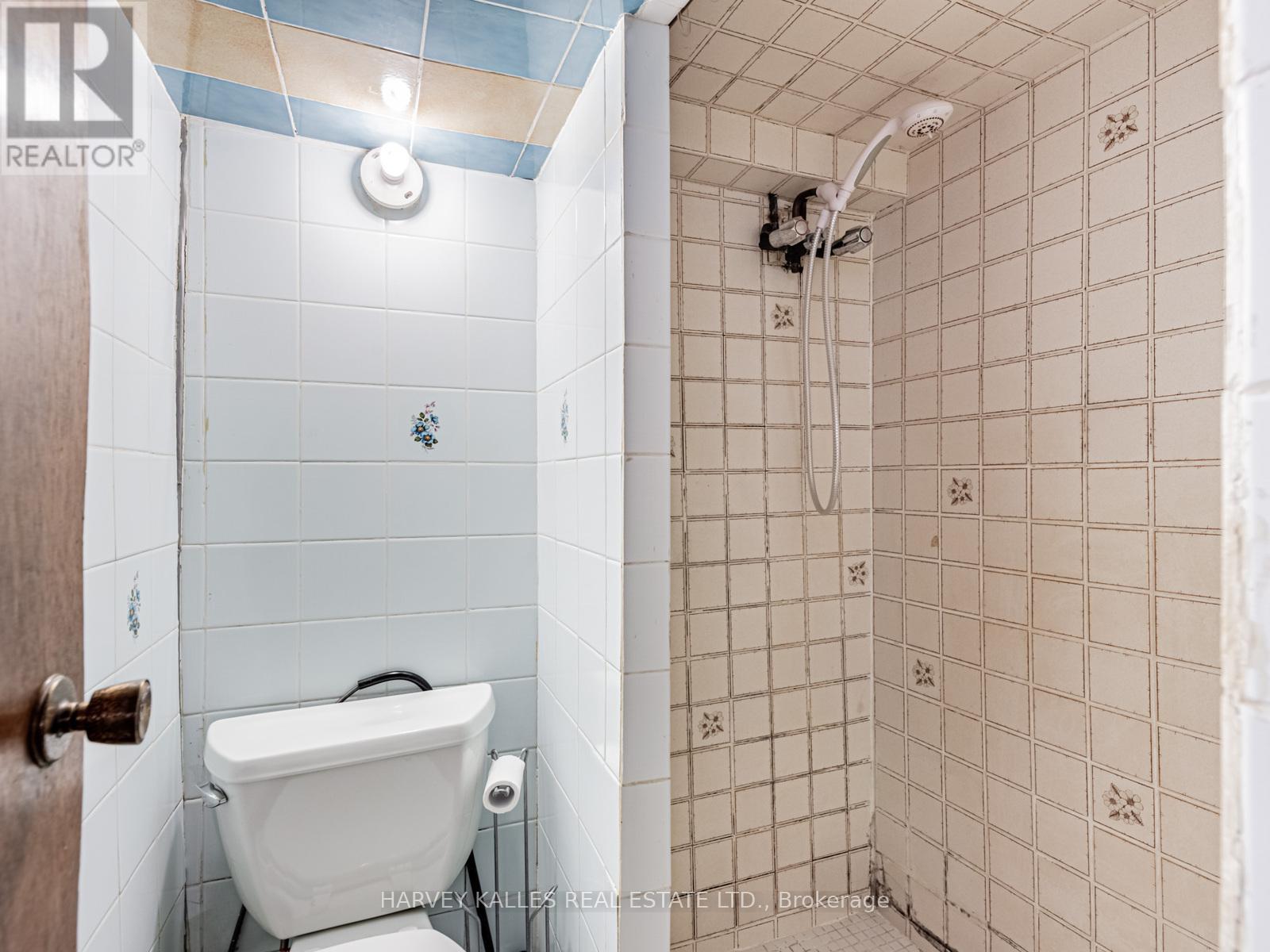 125 Kane Avenue, Toronto, Ontario  M6M 3N1 - Photo 26 - W12535080