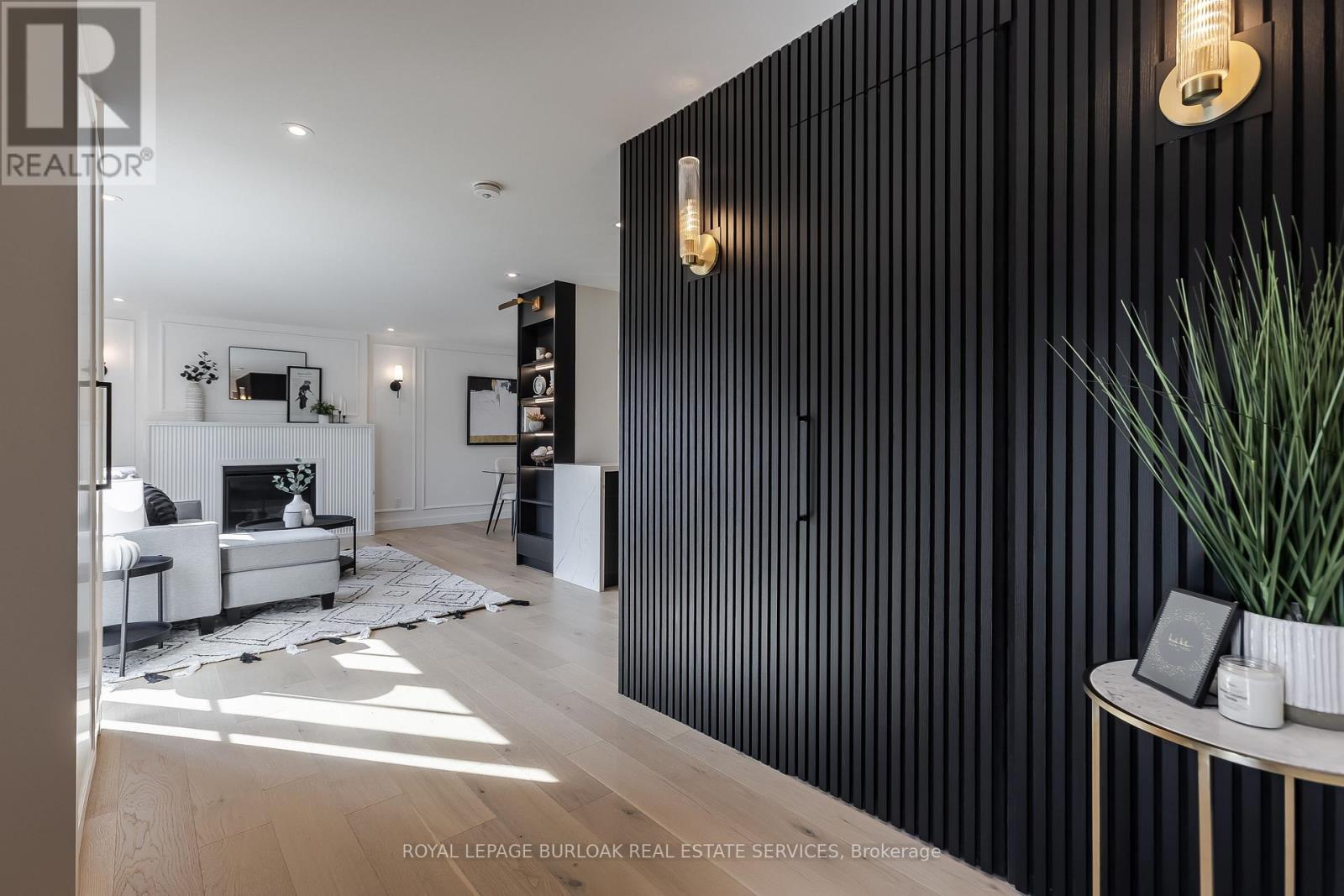 3029 Eva Drive, Burlington, Ontario  L7N 2K3 - Photo 23 - W12535094