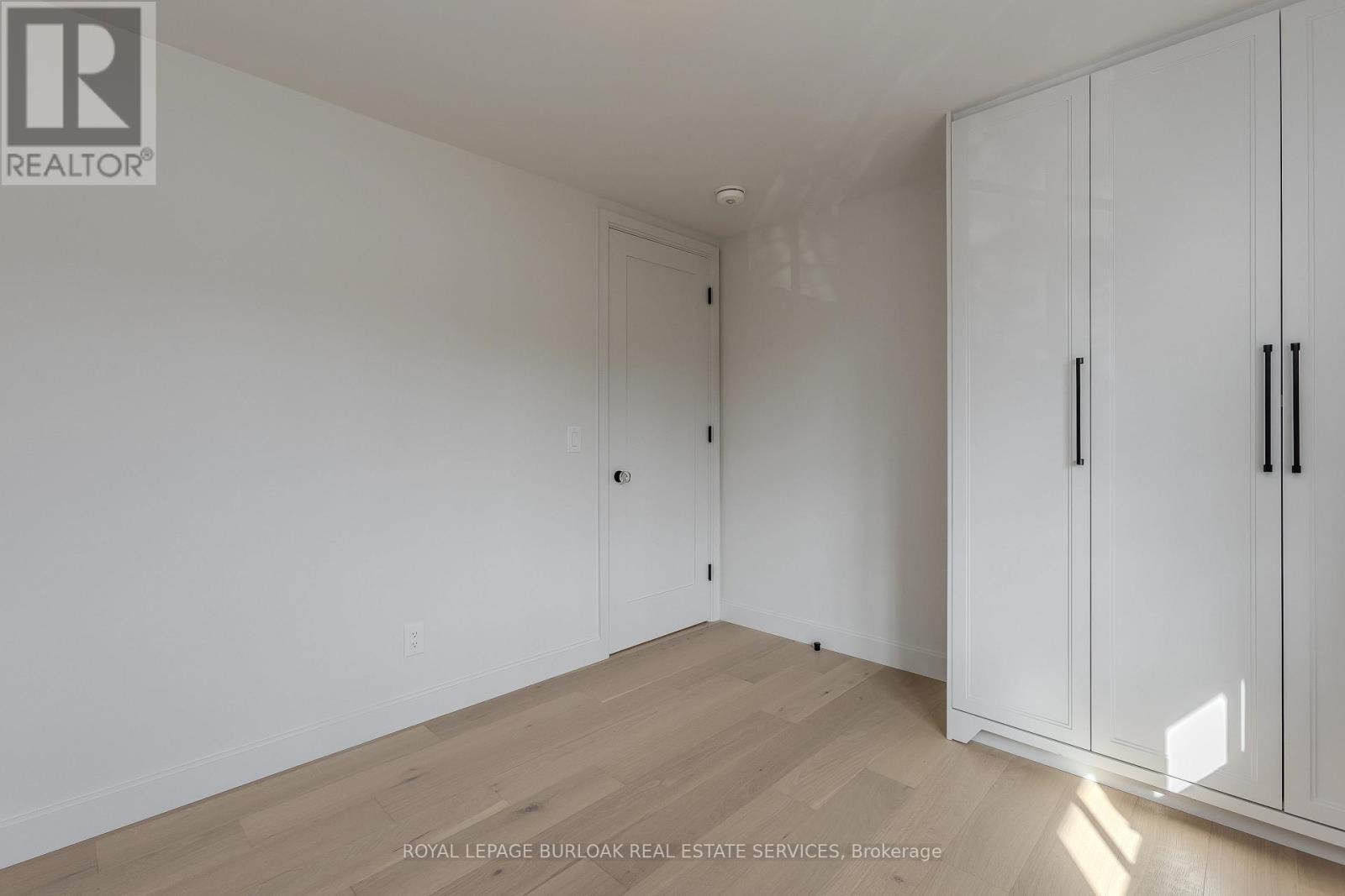 3029 Eva Drive, Burlington, Ontario  L7N 2K3 - Photo 21 - W12535098