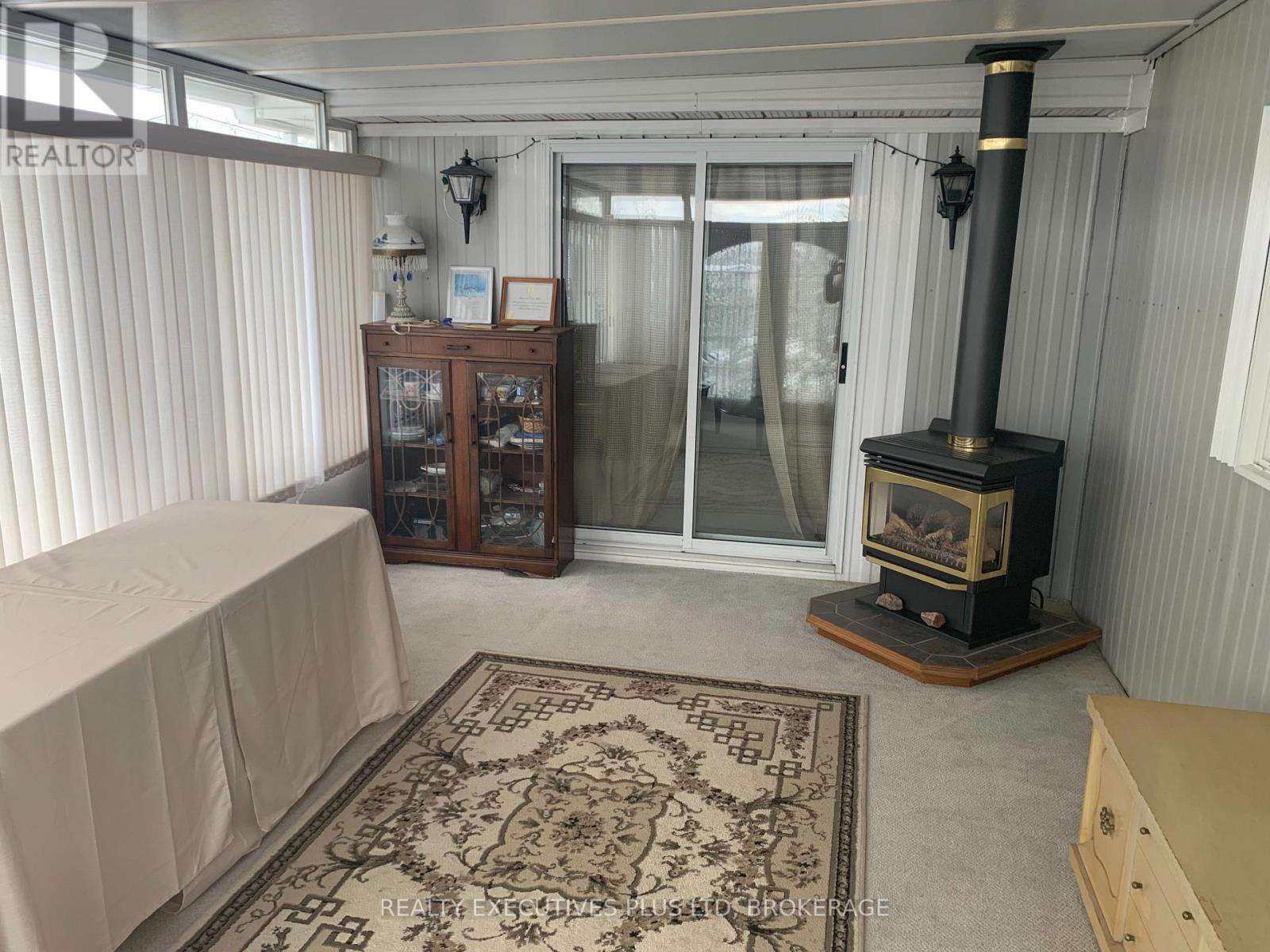 52 - 3033 Townline Road, Fort Erie, Ontario L0R 1S0 - Photo 5 - X12535178