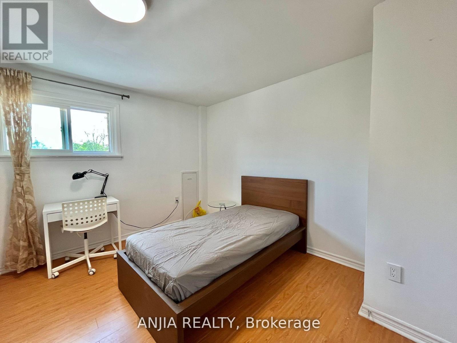 Unit 3 - 256 Homewood Avenue, Toronto, Ontario  M2R 2N3 - Photo 17 - C12535112