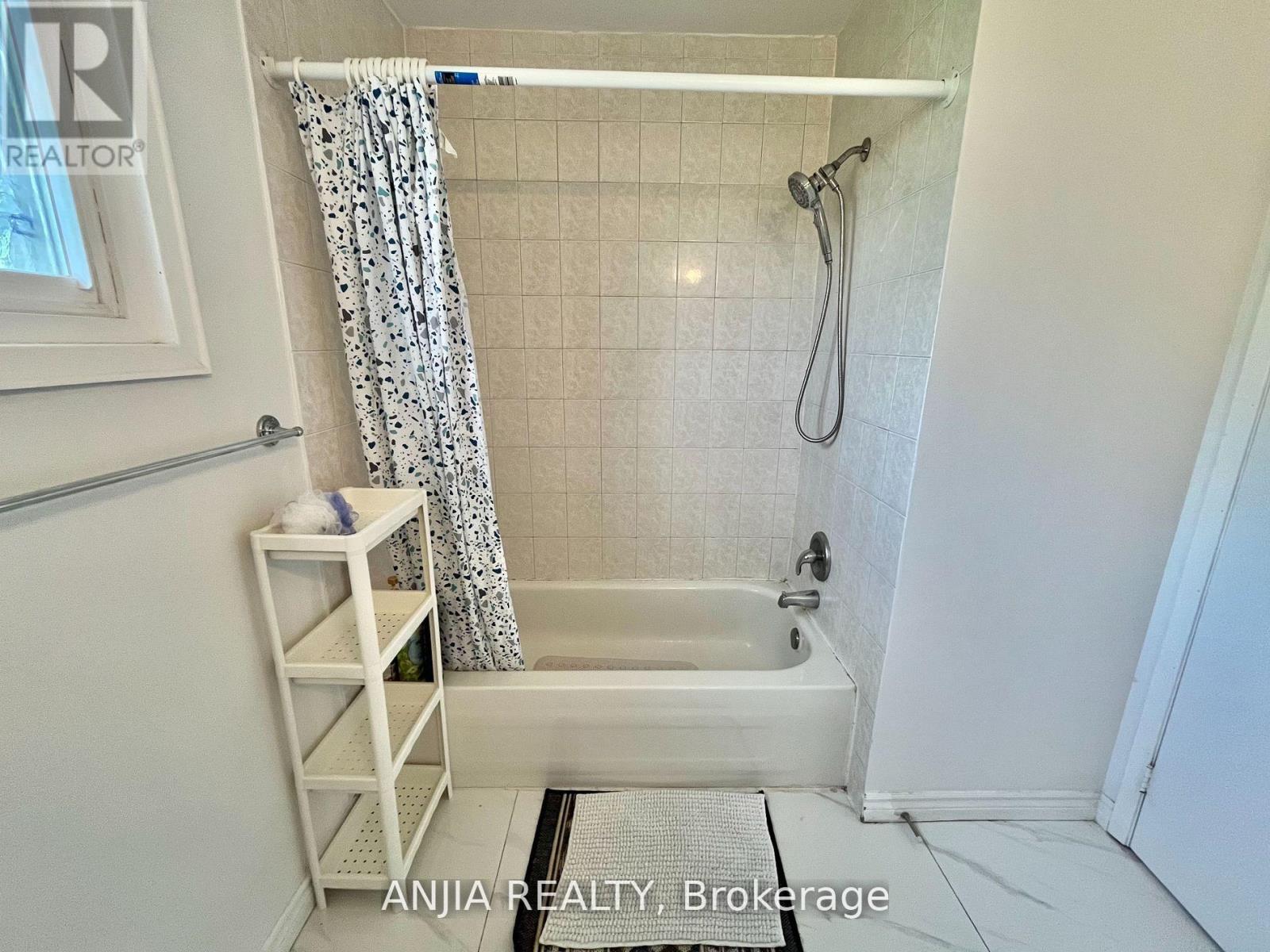 Unit 3 - 256 Homewood Avenue, Toronto, Ontario  M2R 2N3 - Photo 23 - C12535112