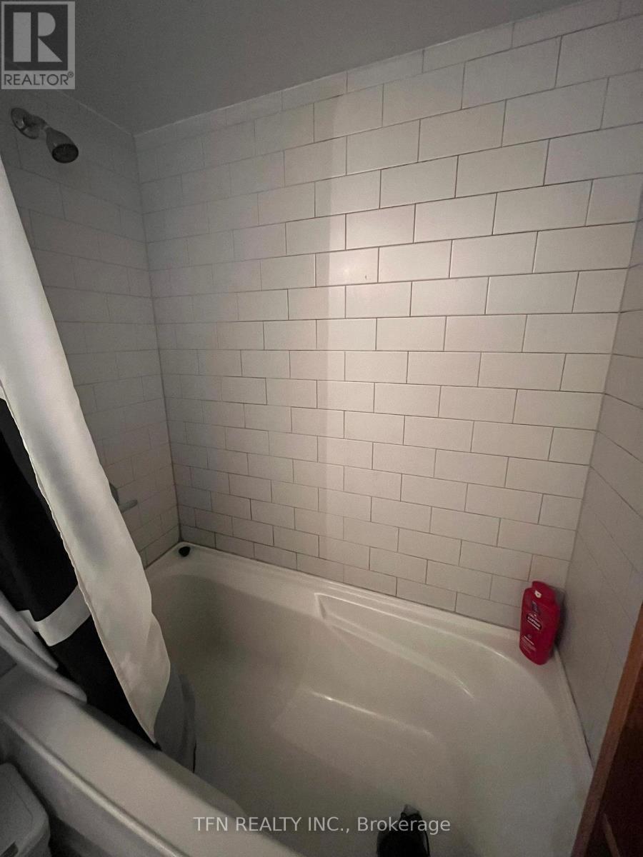 1001 - 230 King Street E, Toronto, Ontario M5A 1K5 - Photo 5 - C12535182