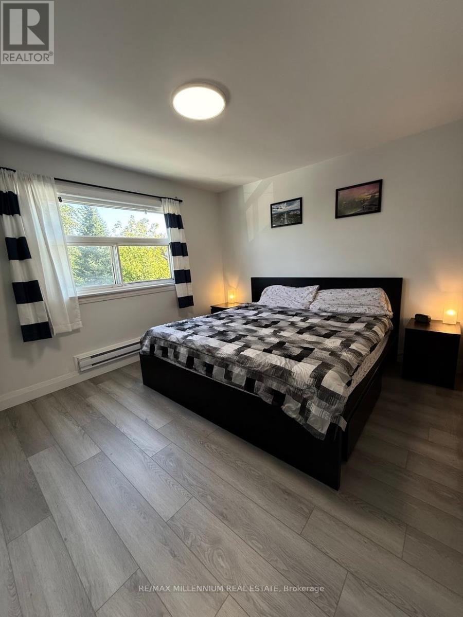 1115 O'connor Drive, Toronto, Ontario  M4B 2T5 - Photo 11 - E12535162