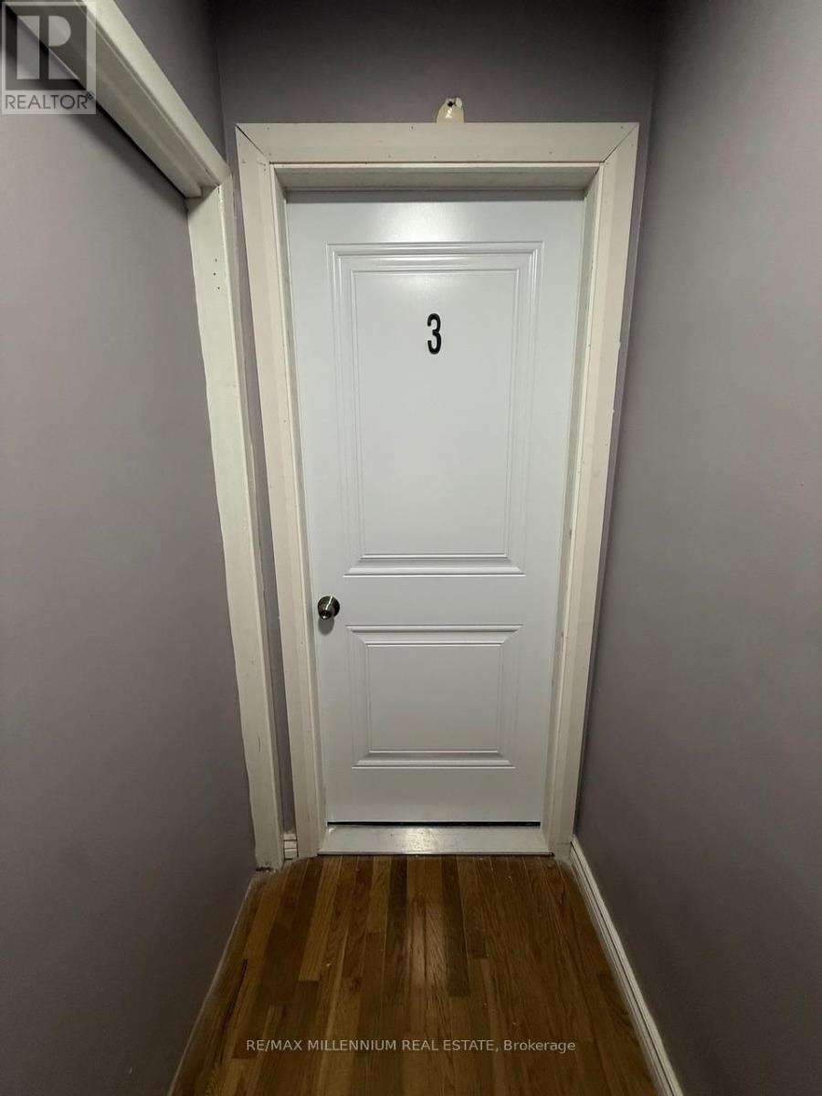 1115 O'connor Drive, Toronto, Ontario  M4B 2T5 - Photo 6 - E12535162