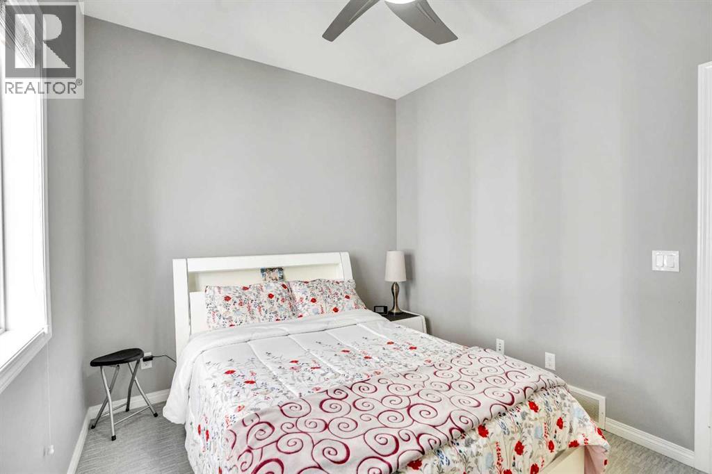 33 Savanna Green Ne, Calgary, Alberta  T3J 0V8 - Photo 6 - A2243290