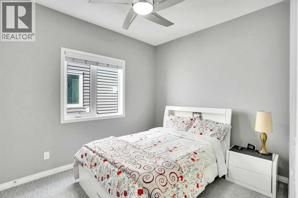 33 Savanna Green Ne, Calgary, Alberta  T3J 0V8 - Photo 5 - A2243290