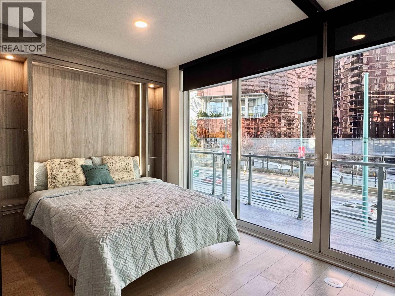 308 89 Nelson Street, Vancouver, British Columbia  V6Z 0E7 - Photo 1 - R3066234