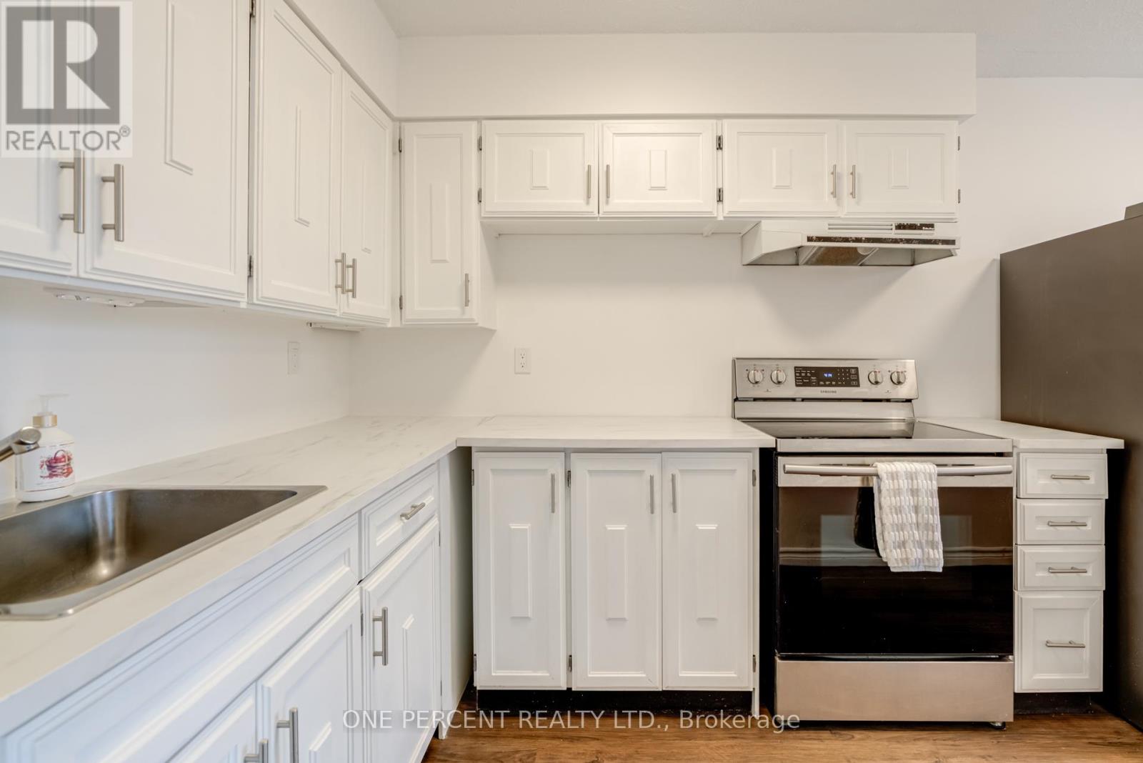 406 - 15390 Yonge Street, Aurora, Ontario  L4G 1N8 - Photo 16 - N12535134