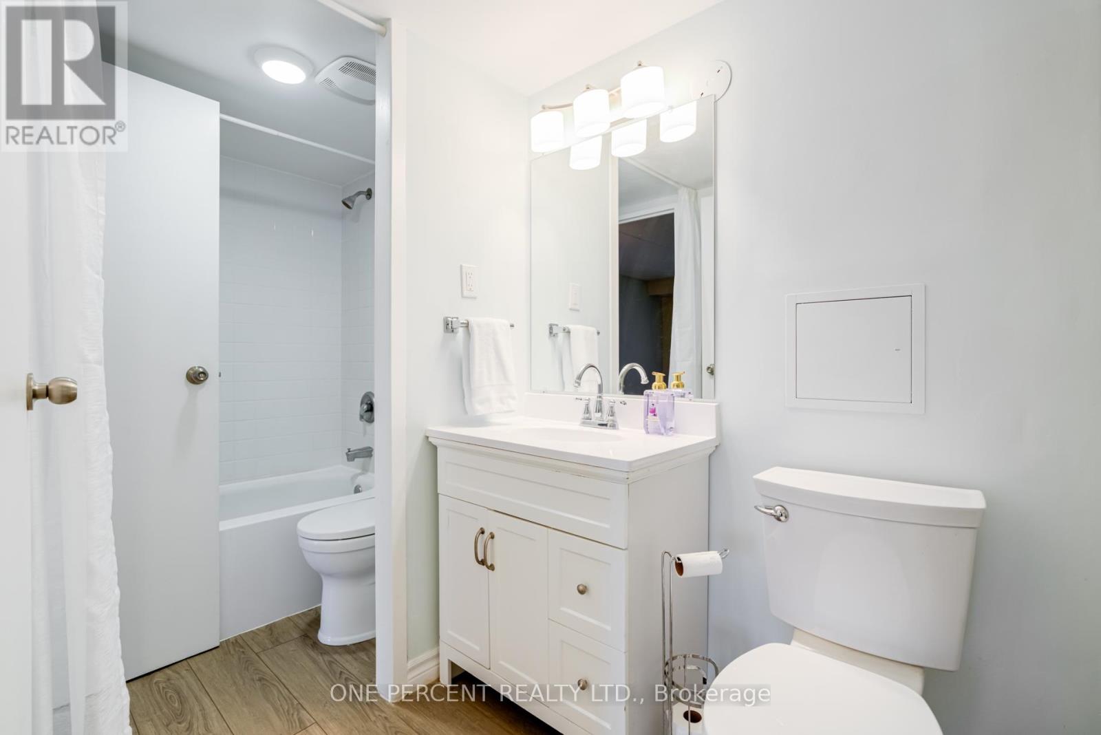 406 - 15390 Yonge Street, Aurora, Ontario  L4G 1N8 - Photo 32 - N12535134